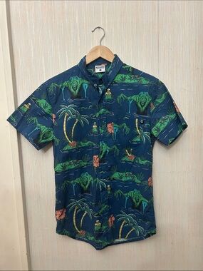 Creepy Co Swamp Monster Short-Sleeve Horror film theme Button-Down Shirt XS